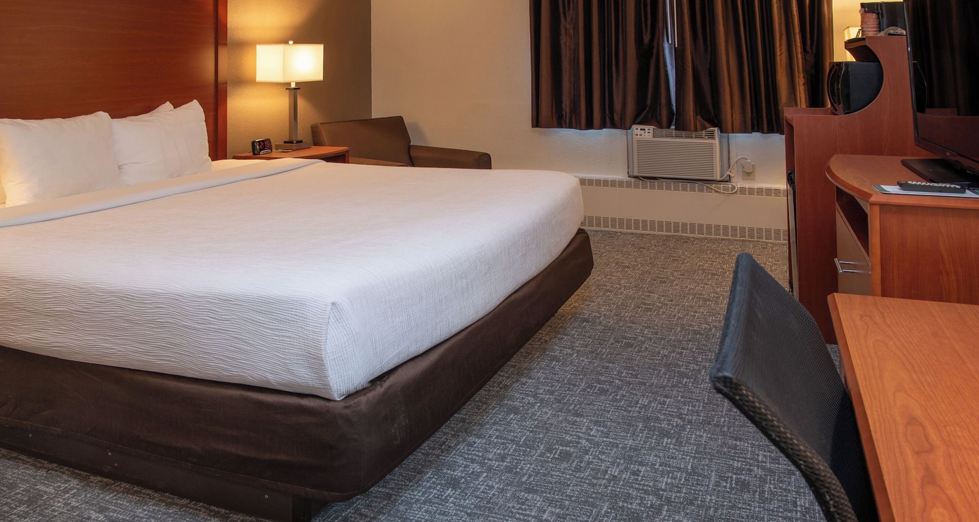 كواليتي إن ستديوم أريا جرين باي ستاديوم - غرين باي - غرفة نوم