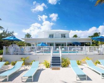 Caribe Sun - Modern Villa With Pool! Walk To The Rum Point Club & Kaibo - North Side - Pool