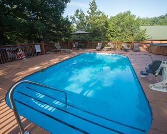 The Cabins At Green Mountain - Branson - Pool