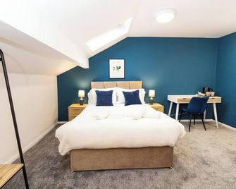 Cosy Large Ensuite Room in The Heart Of - Oldham