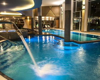 Hotel Azur Premium - Siófok - Pool