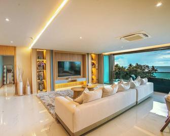 Luxtalay khanom Hotel - Khanom - Sala de estar