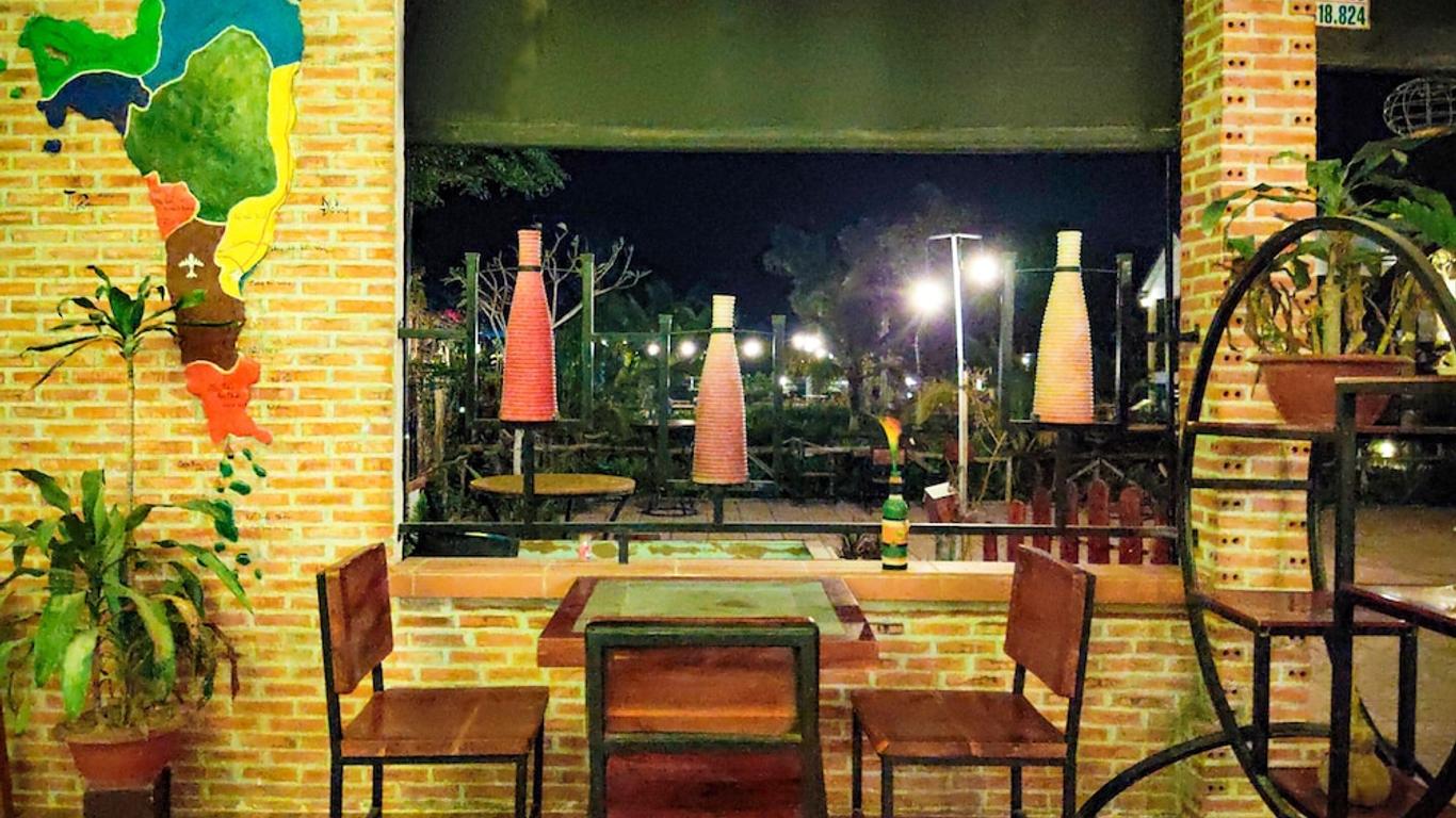 白頌平房飯店