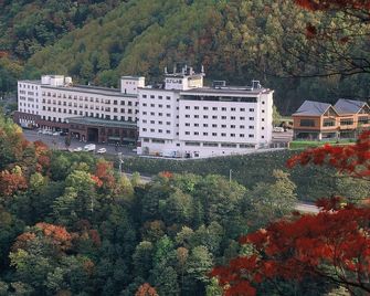 Hotel Taisetsu Onsen & Canyon Resort - Kamikawa - Gebäude