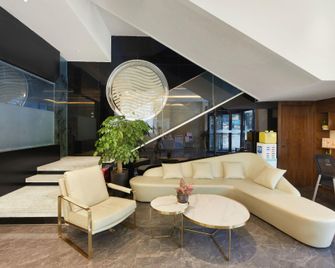 Yeste International Hotel Chengdu Kuanzhai Alley Shuhan Road Metro Station - Chengdu - Lobby