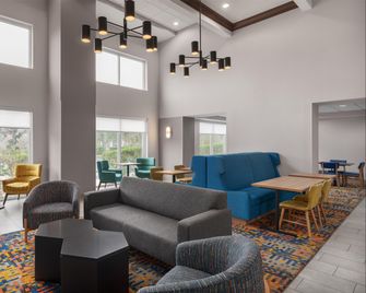 Hampton Inn Leesburg/Tavares - Leesburg - Salónek