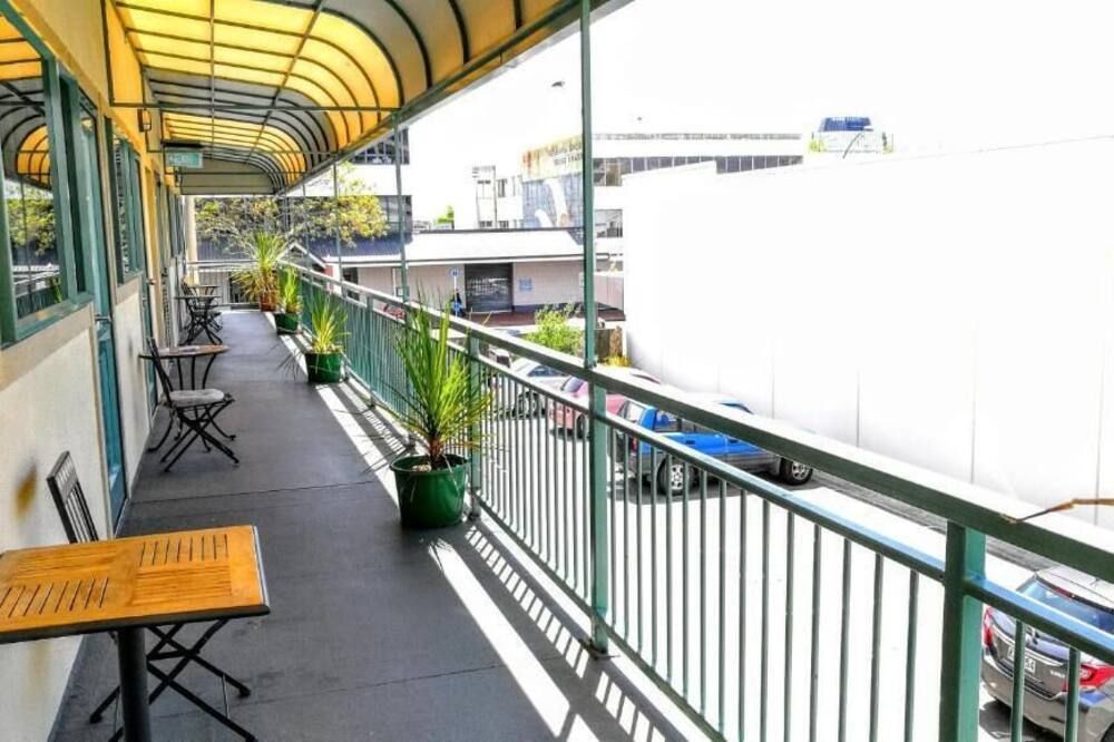 Stay Hostel Rotorua - רוטורואה - מרפסת