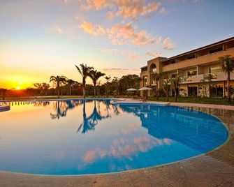 Sun Hotel - Santa Cruz - Basen