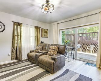 2 Mi to Dtwn Monroe near Wingate: Cozy Apt w/Patio - Monroe