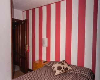 Hostal Verdemar - Gijón - Bedroom