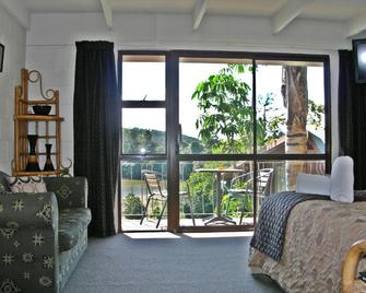 Waterfalls Estate - Motel & Campground - Paihia