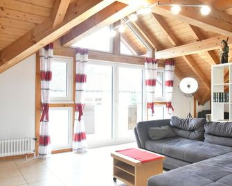 Apartment Hegau-Bodensee, Vacation In Germany - Engen - Sala de estar