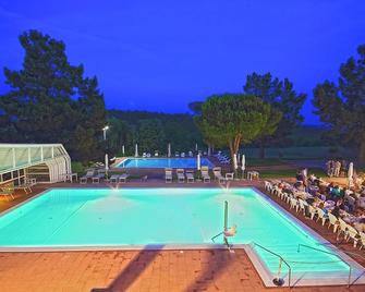 Casa Vacanze I Girasoli - Lucignano - Piscina
