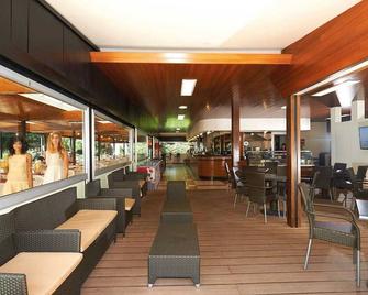 Belvilla By OYO Baia Domizia Villaggio Camping C2 - Baia Domizia - Ristorante