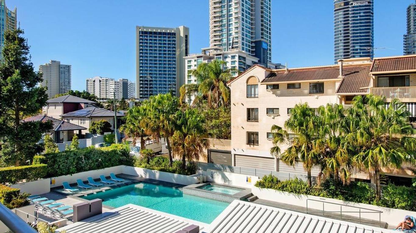 Trilogy Apartment in Surfers Paradise