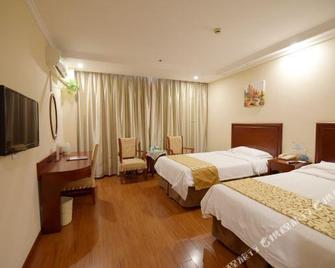 Home Inn Paibai Yun Hotel (Taizhou Wanda Plaza) - Taizhou - Habitación