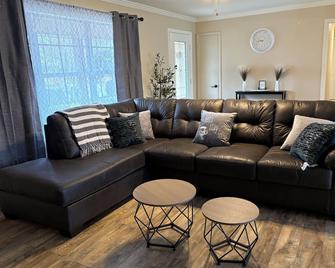 Mc Sweet Home.3-bedroom house in Dyersburg with WiFi and AC - Dyersburg - Huiskamer