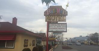 Bali Hai Motel - Yakima - Vista del exterior