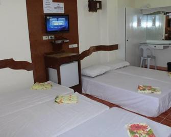 Golden Stallion Suites - Cagayan de Oro - Schlafzimmer