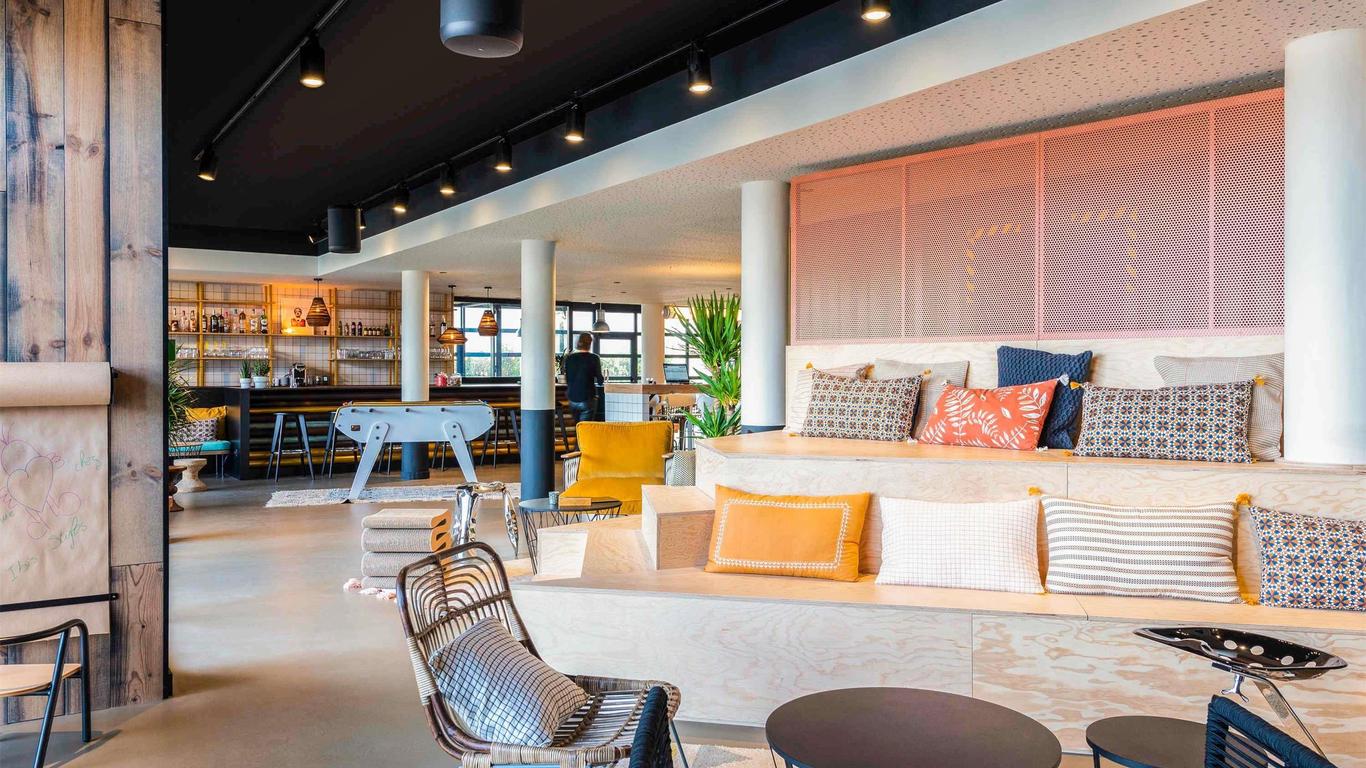 ibis Styles Lyon Meyzieu Arena Stadium