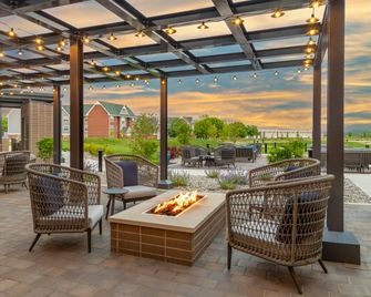 Homewood Suites by Hilton Holland - Holland - Patio