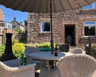 Beautiful 2-Bed Cottage in Hurst Green - Clitheroe - Patio