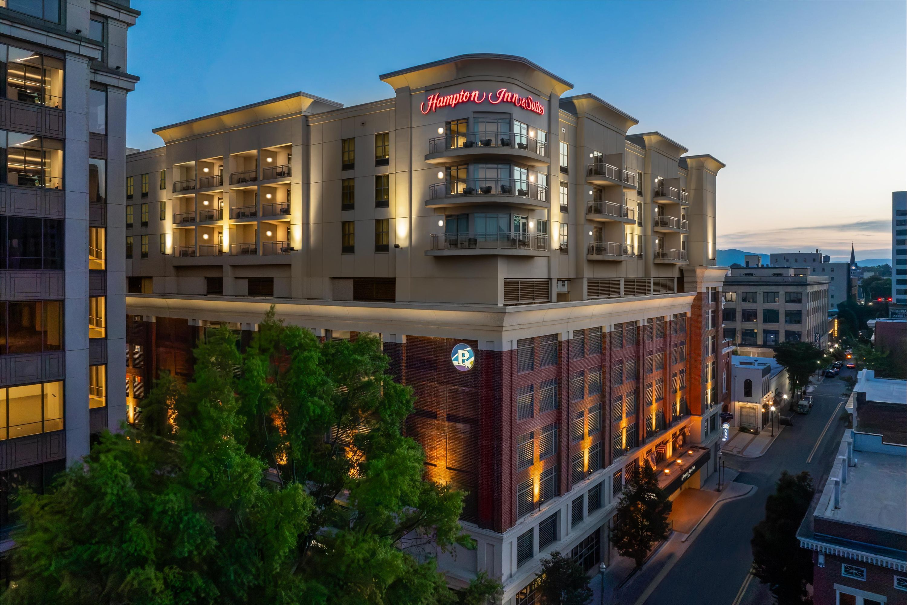 Hampton Inn & Suites Roanoke Downtown - רואנוק - בניין