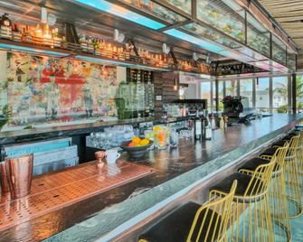 The Saint Hotel - Saint Pete Beach - Bar