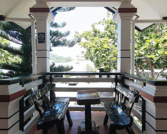 RedDoorz at La Sefa Hotel and Resort Atimonan - Atimonan - Balcony