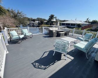 Ultimate Dock House w/Boat Parking - Okeechobee - Balcony