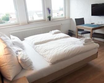 Hotel Linnert - Weiterstadt - Schlafzimmer