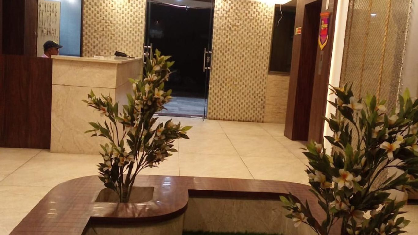 Hotel Apple Sai Residency