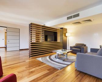 Exe Budapest Center - Budapest - Living room