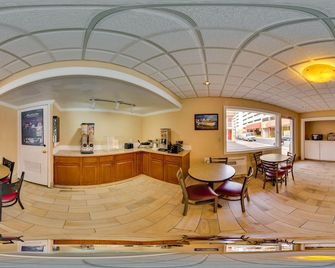 AC Lodge by Beach and Boardwalk - Atlantic City - Front desk