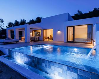 Can Lluc Boutique Hotel & Luxury Villas - Sant Antoni de Portmany - Havuz