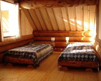 Two log houses with swimming pool and sauna in Essoyes, Champagne - Essoyes - Chambre