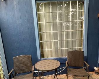 Funky Little Shack - Orick - Patio