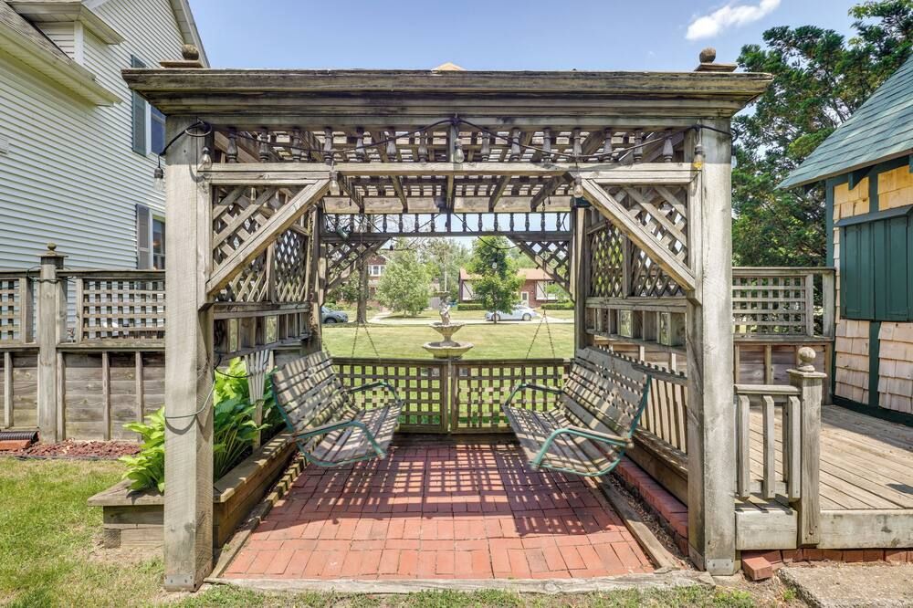 Charming Chesterton Home: w/ Idyllic Location! - Chesterton - Terasa