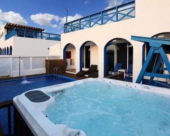 Yangyang Lodes Pool Villa - Yangyang - Pool