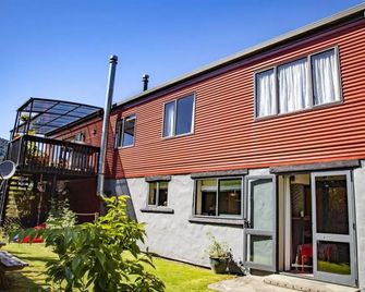 The Red Shed, Anakiwa - Picton - Building