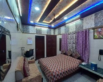 Jagan Hotel & Restaurant - Dhaulpur - Camera da letto
