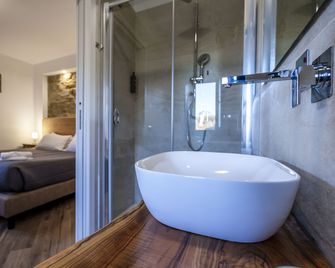 Le Querce Farmhouse - Agropoli - Bathroom