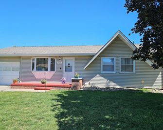Fantastic 4bd house with ping-pong table & piano - close to state lakes. - Fremont - Bâtiment