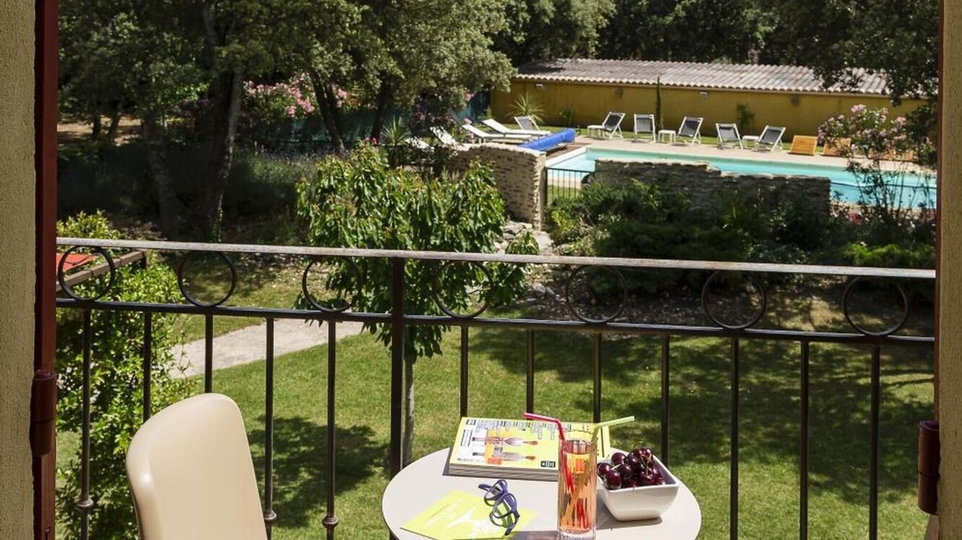 Logis La Bastide De Grignan Hotel & Restaurant La Chênaie