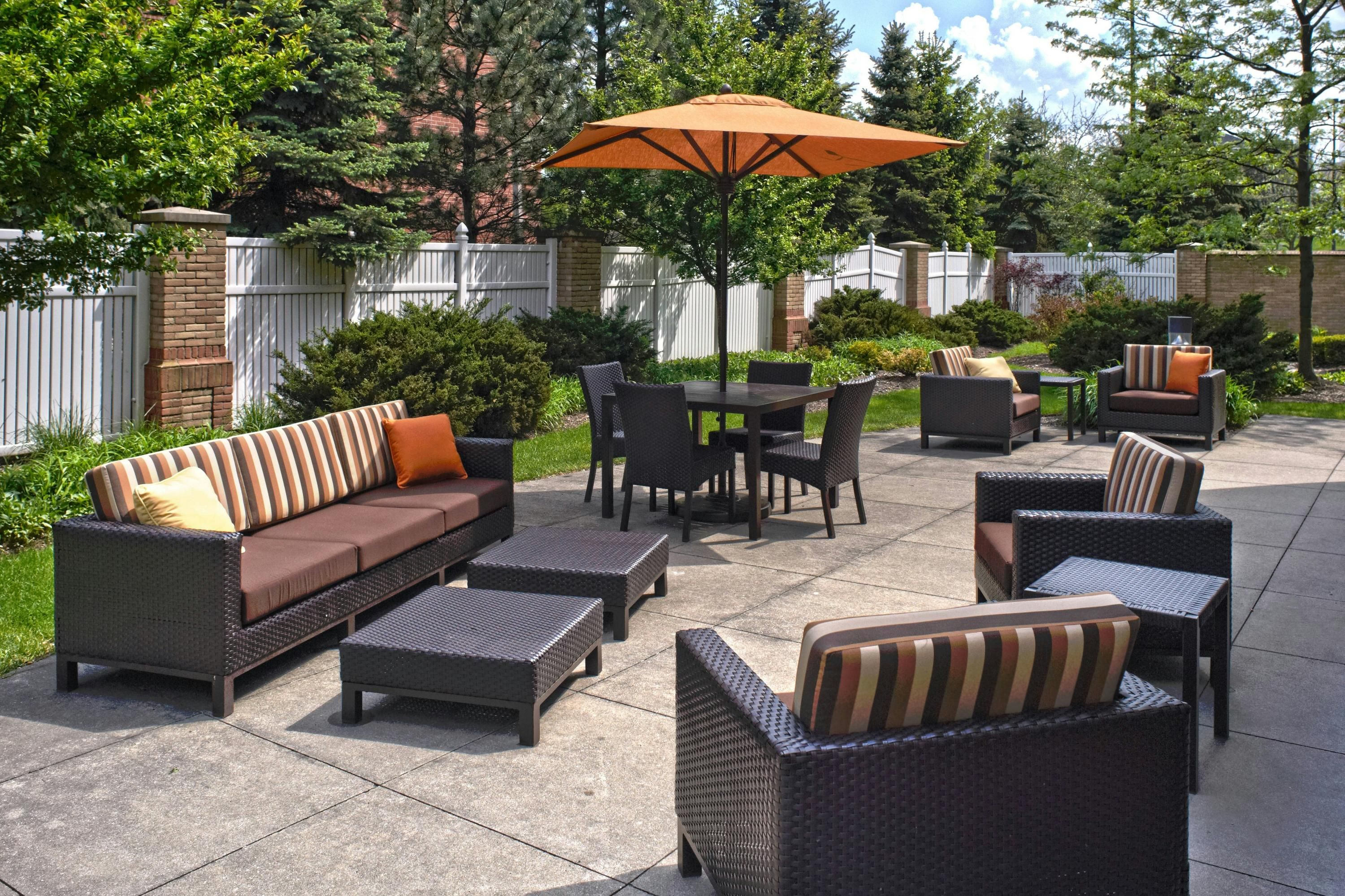 Courtyard by Marriott Cleveland Independence - Independence - Uteplats
