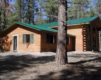 Desperado - Custer - Edificio