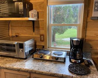 Tiny Cabin 5 Star Clean- French Lick, In -Private With Views! - French Lick - Phòng bếp