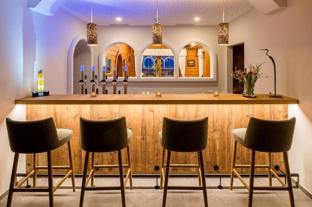 ناتشرهوتل ألبينروز