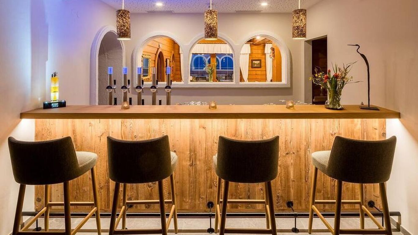 ناتشرهوتل ألبينروز