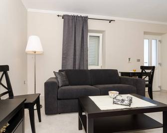 Apartments Gaura - One-Bedroom Apartment With Terrace - Dubrovnik - Sala de estar